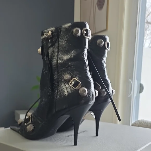 Balenciaga Black Textured Heeled Boots - Picture 8 of 15